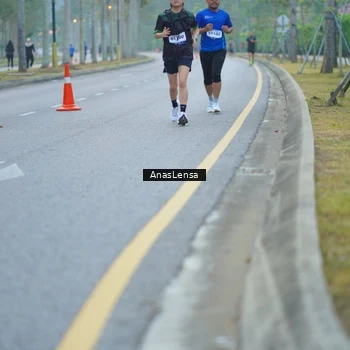 Runner Photo 8160156