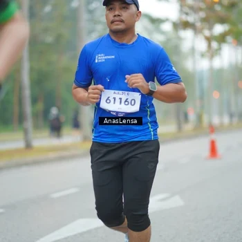 Runner Photo 8160171