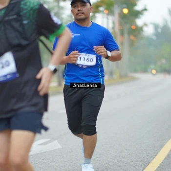 Runner Photo 8160173