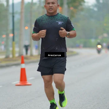 Runner Photo 8160193