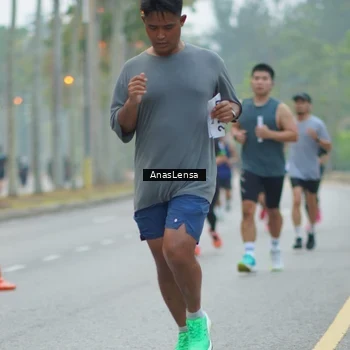 Runner Photo 8160219