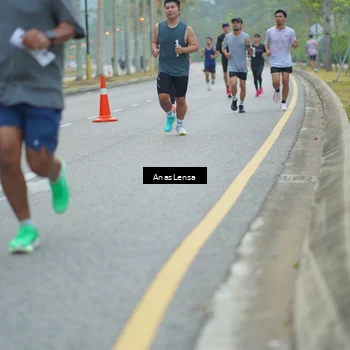 Runner Photo 8160231