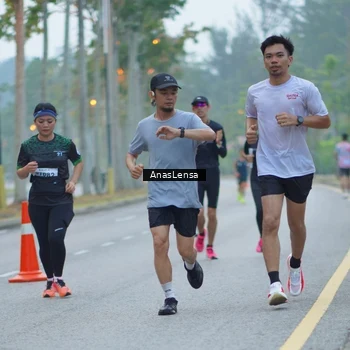 Runner Photo 8160243
