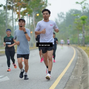 Runner Photo 8160247