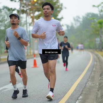 Runner Photo 8160256