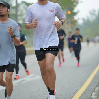Runner Photo 8160257