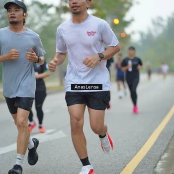 Runner Photo 8160259