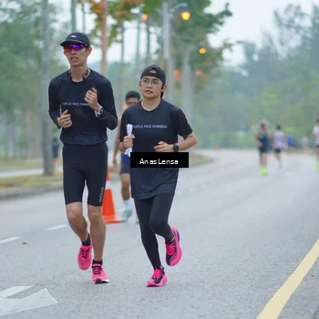 Runner Photo 8160262
