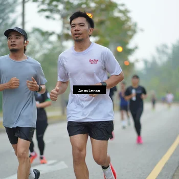 Runner Photo 8160263