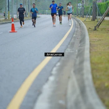 Runner Photo 8160304