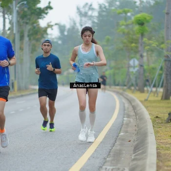 Runner Photo 8160325