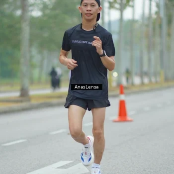 Runner Photo 8160389