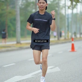 Runner Photo 8160394