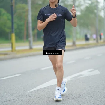 Runner Photo 8160405