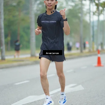 Runner Photo 8160408