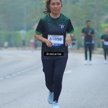 Runner Photo 8160421