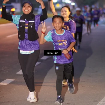 Runner Photo 8160429