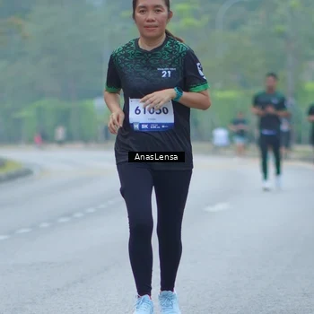 Runner Photo 8160431
