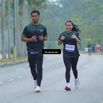 Runner Photo 8160509