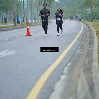 Runner Photo 8160512