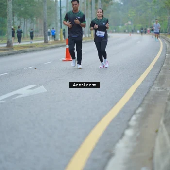 Runner Photo 8160522