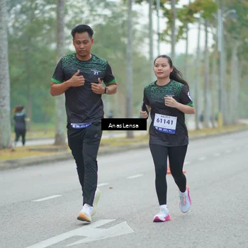 Runner Photo 8160531