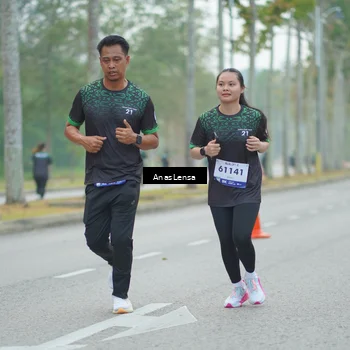 Runner Photo 8160532