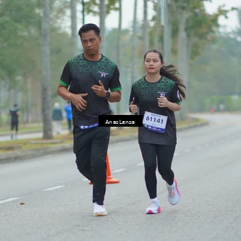 Runner Photo 8160533
