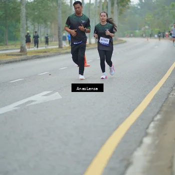 Runner Photo 8160535