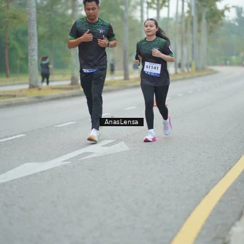 Runner Photo 8160537