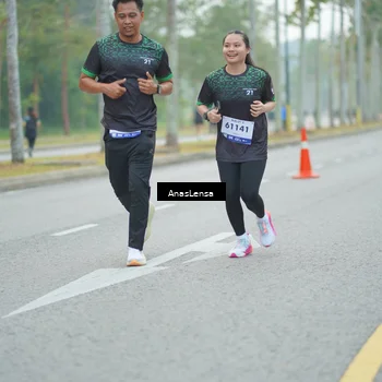 Runner Photo 8160541
