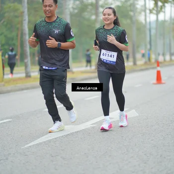 Runner Photo 8160542