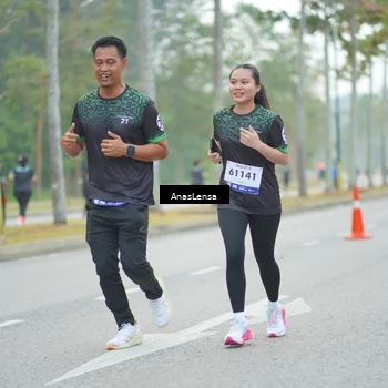 Runner Photo 8160543