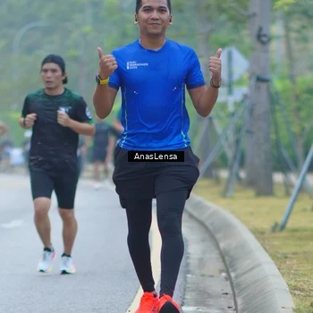 Runner Photo 8160580