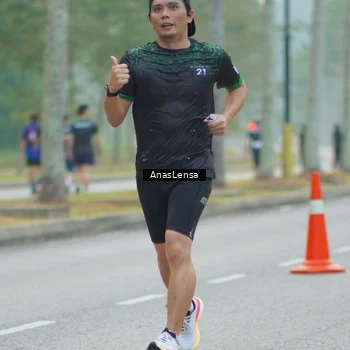 Runner Photo 8160600