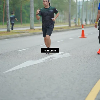 Runner Photo 8160602
