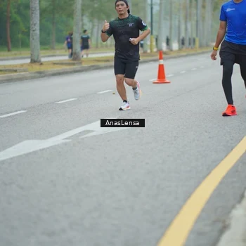 Runner Photo 8160610