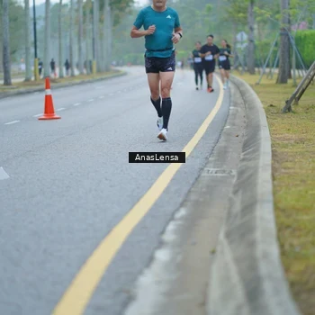 Runner Photo 8160612