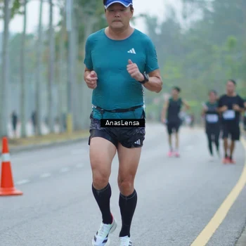 Runner Photo 8160621