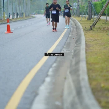 Runner Photo 8160629