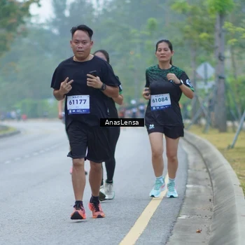 Runner Photo 8160636