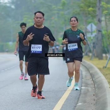 Runner Photo 8160640