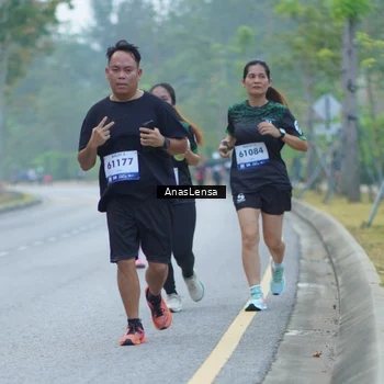 Runner Photo 8160642