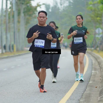 Runner Photo 8160653