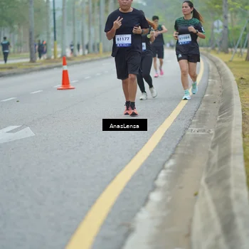 Runner Photo 8160658