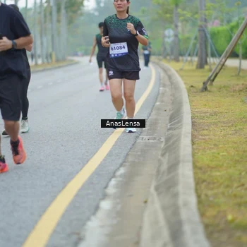 Runner Photo 8160661