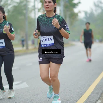Runner Photo 8160665