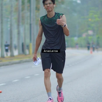Runner Photo 8160669