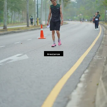 Runner Photo 8160676