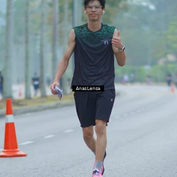 Runner Photo 8160678